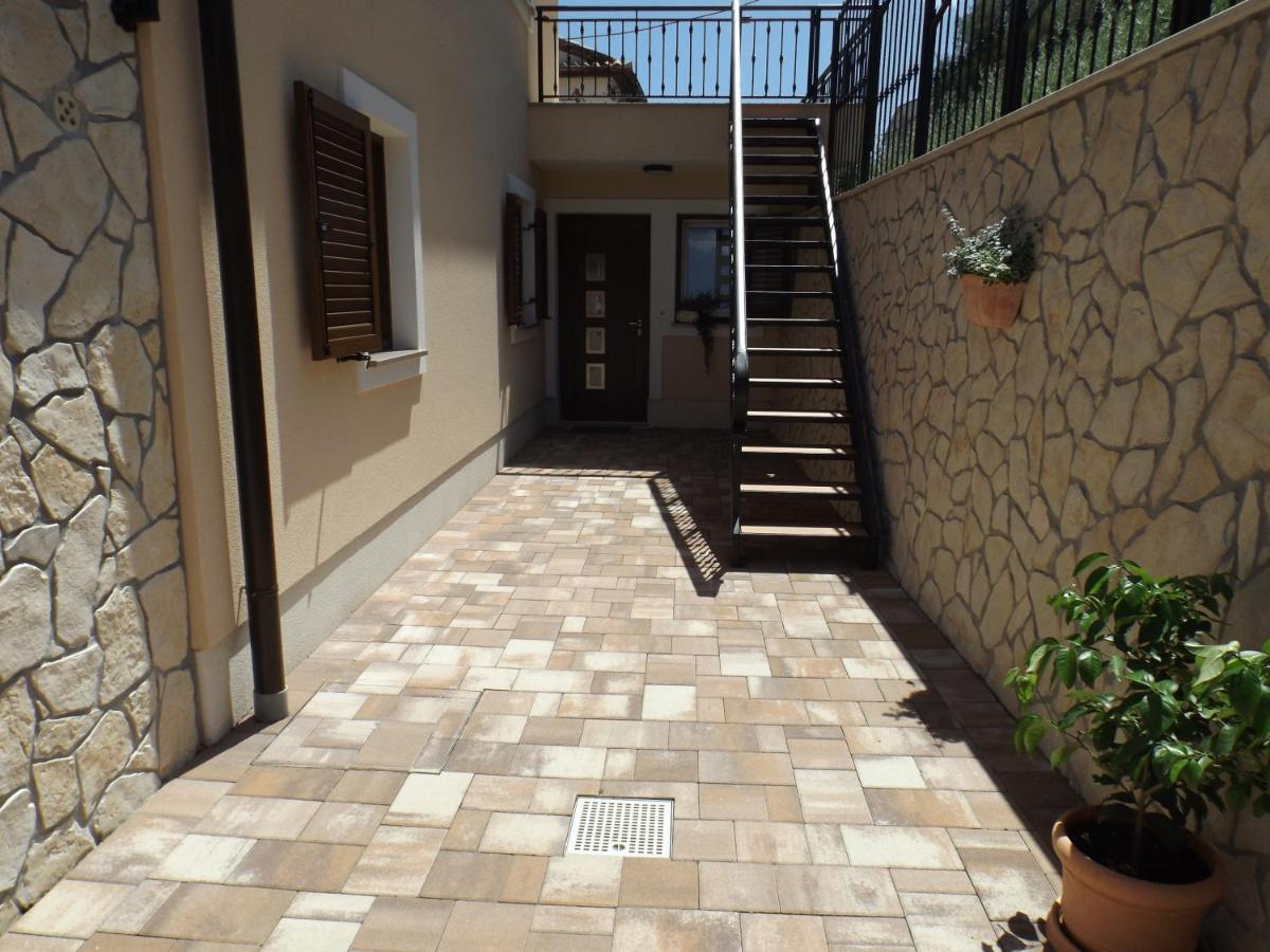 Apartments Villa Elma Мощеничка-Драга Экстерьер фото