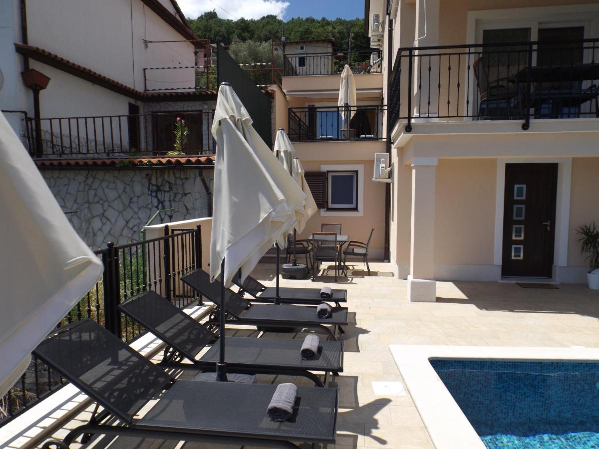 Apartments Villa Elma Мощеничка-Драга Экстерьер фото