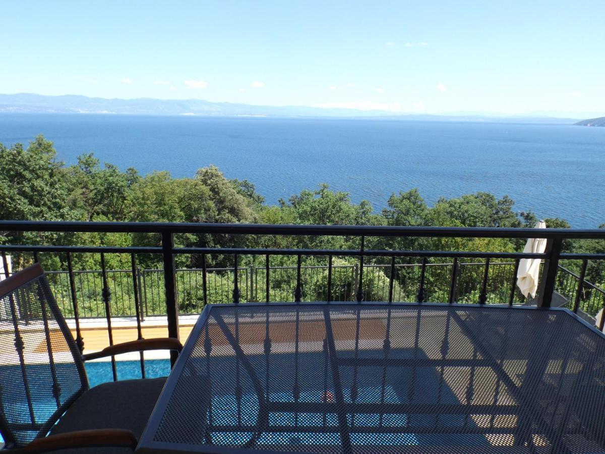 Apartments Villa Elma Мощеничка-Драга Экстерьер фото